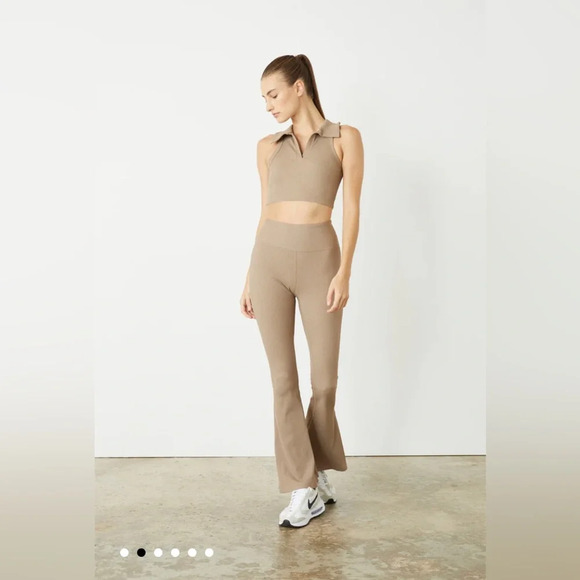 NWT $128 Year of Ours Ribbed Flare Legging in Caribou Size Small - Picture 3 of 12
